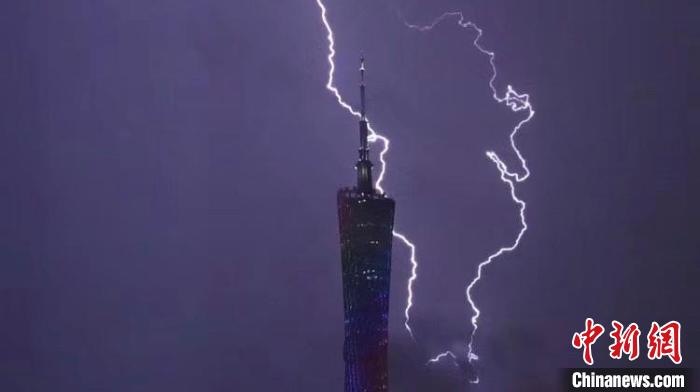 广东遇强对流天气多地遭遇大雨到暴雨局部大暴雨