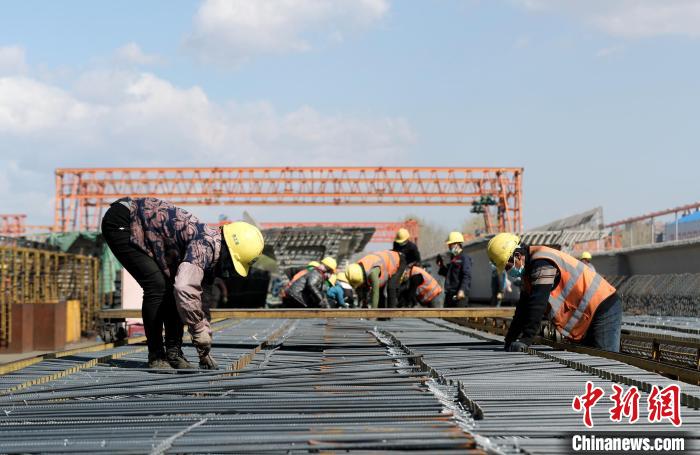 建设“轨道上的京津冀”京雄高速计划年底建成通车