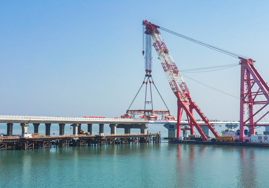 翔安大桥建成后，将进一步完善海西经济区路网和厦门市城市路网，缩小岛内外差距。中交二航局供图