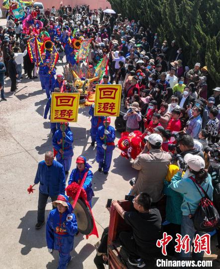 胶东沿海地区自古就有谷雨祭海的习俗。　?李信君 摄